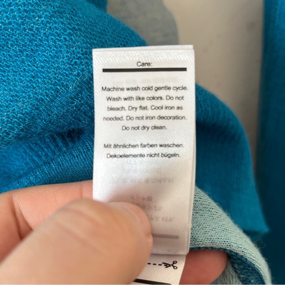 Smartwool Top Size Medium Intraknit 200 Crew Wool Blend Base Layer Floral Blue - Picture 6 of 10